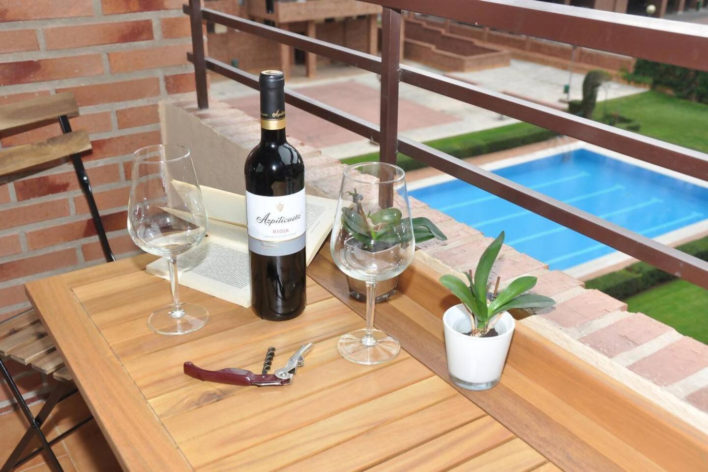 Apto La Estambrera I I Wifi Y Aire Acondicionado โลโกรโญ ภายนอก รูปภาพ