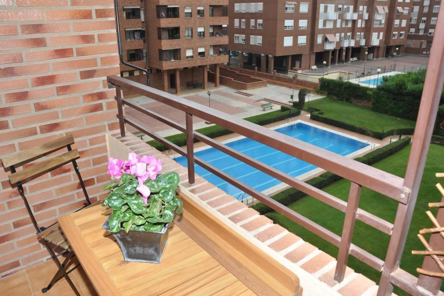 Apto La Estambrera I I Wifi Y Aire Acondicionado โลโกรโญ ภายนอก รูปภาพ